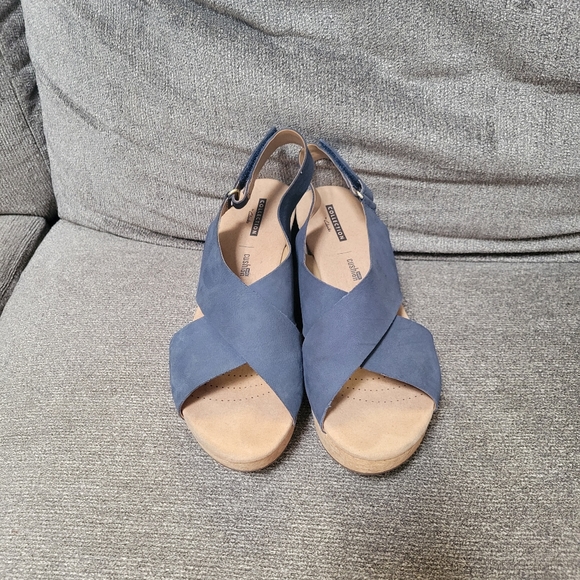 Clarks Navy Nubuck Wedges - Picture 3 of 8